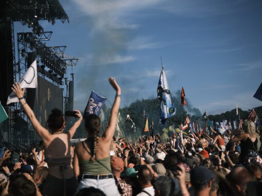 GLASTONBURY GLASTONBURY